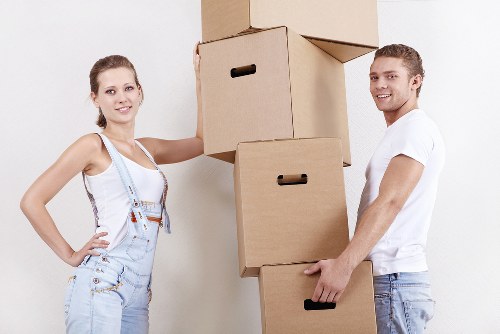 Ending a storage agreement and clearing the unit